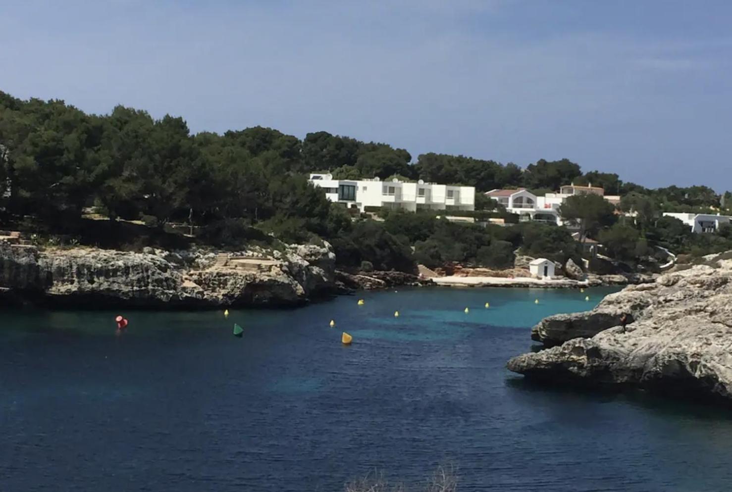 Calma 450m From The Holiday home